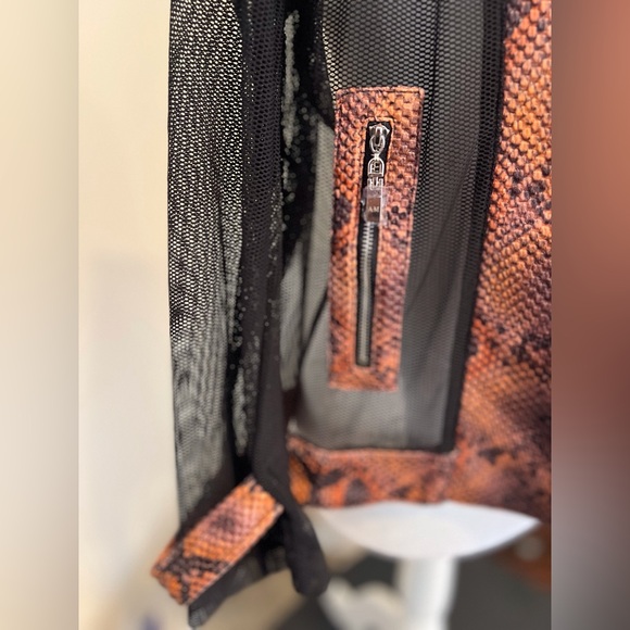 NWOT ALBERTO MAKALI Women’s Jacket / Black Mesh Snakeskin Print / Size: Medium - Picture 2 of 11